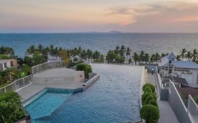 Cosy Seaview Room, High Floor, Free Netflix